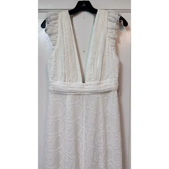 NWT Alice & Olivia White V Neck Eyelet Lace Vanna Maxi Dress Size 6 - Picture 8 of 16